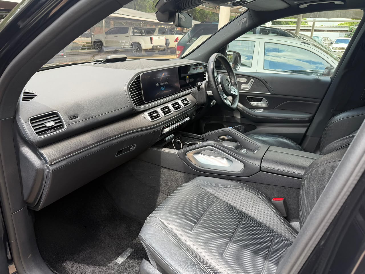 Mercedes Benz GLE400d SUV gallery image 1 at Indulge On Wheels Auto