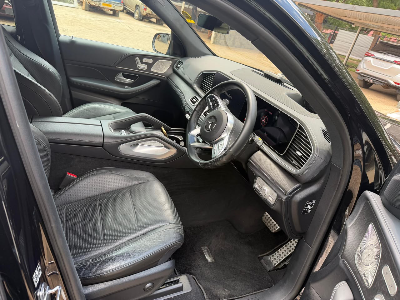 Mercedes Benz GLE400d SUV gallery image 5 at Indulge On Wheels Auto